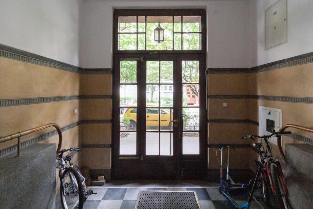 May A Studio Cracóvia Exterior foto